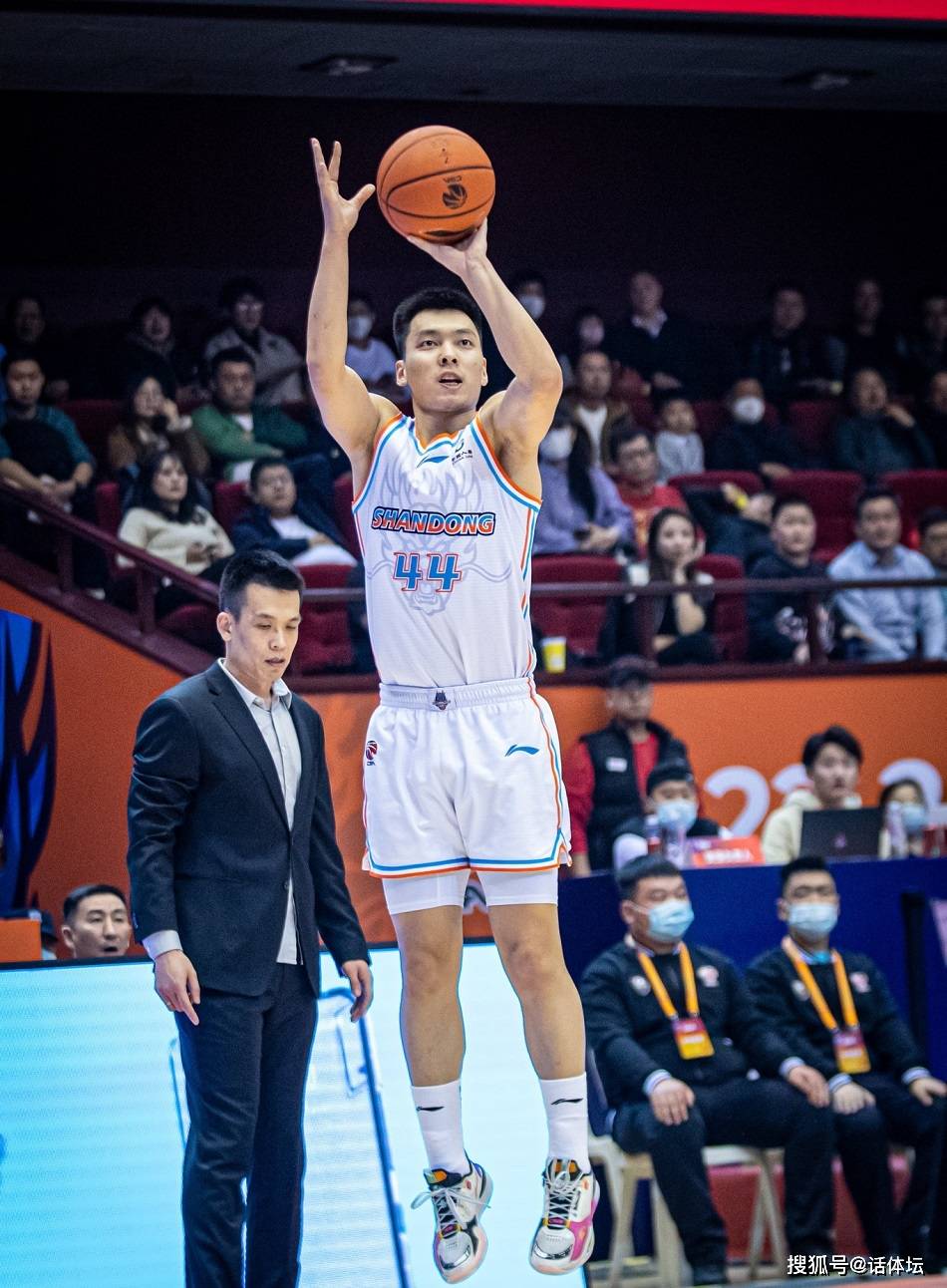 国际比赛日欧篮联传出新动向,洛杉矶湖人战术微调,管理层表态:赛场秩序良好,医务组通报恢复的简单介绍 国际比赛日欧篮联传出新动向,洛杉矶湖人战术微调,管理层表态:赛场秩序良好,医务组通报恢复的简单介绍